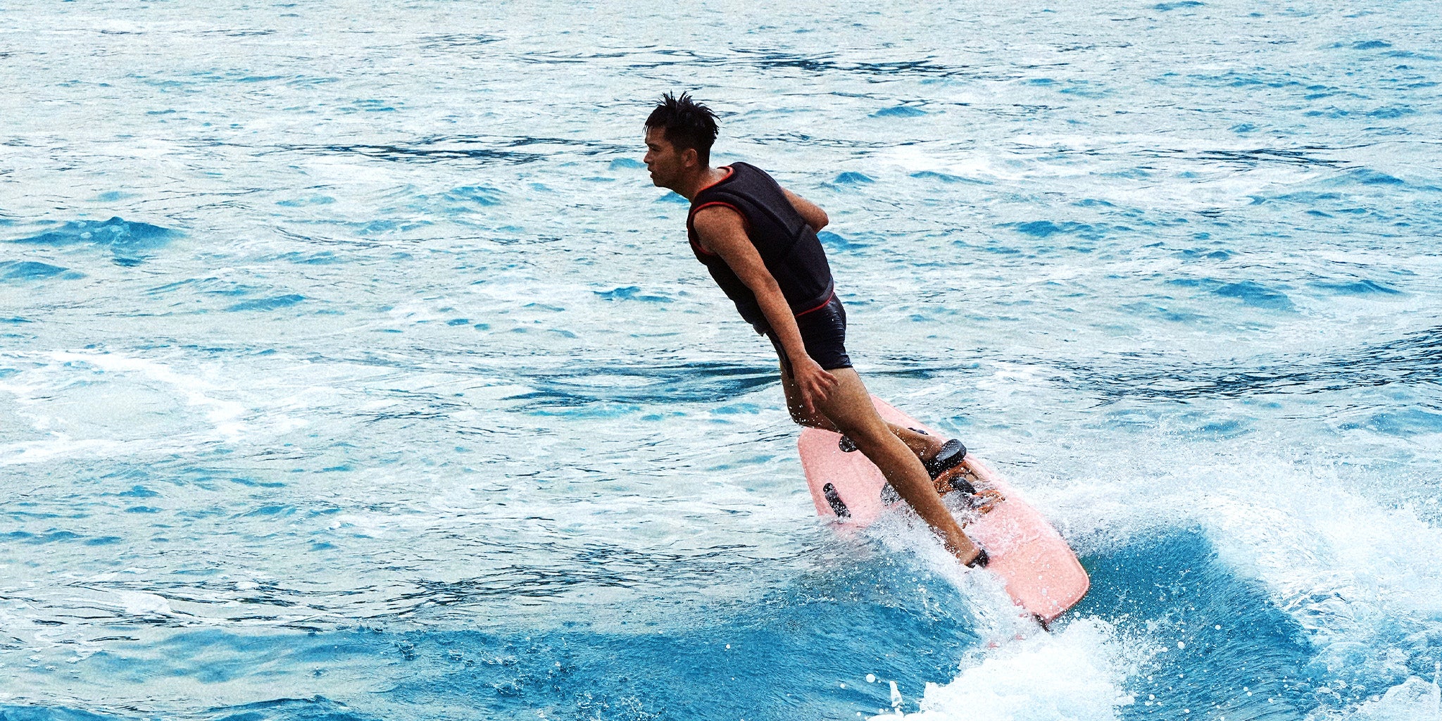 The surfing time of GOYOJO electric surfboard